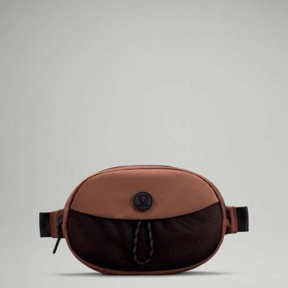 lululemon Take It On Rust Brown Belt Bag